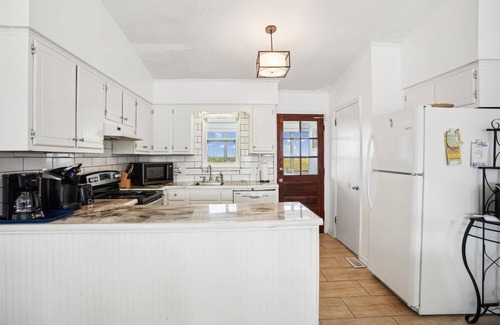 South Nags Head House | 4 bedroom in Nags Head, 5 minute walk to the beach! Outdoor amenities galore!