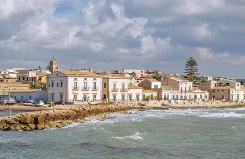 Caucana-finaiti-casuzze-finaiti Nord House | 4 bedroom accommodation in Santa Croce Camerina