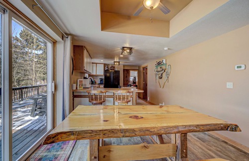 Waupaca House | 4 Bedroom Lakehouse for year round outdoor and indoor fun!