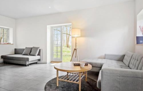 Naestved House | 4 Bedroom Lovely Home In Næstved