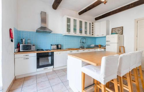 Magalas House | 4 Bedroom Lovely Home In Magalas