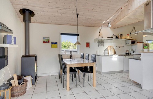 Skaven Strand House | 4 bedroom lovely home in Tarm