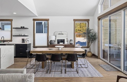 Cle Elum House | 4 Bedroom Luxury Home with Detached Mother-in-Law Studio in Suncadia