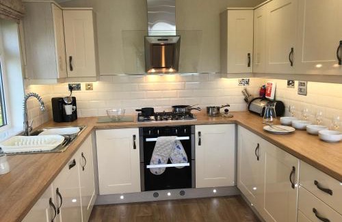 New Forest District House | 4 Bedroom Luxury Lodge Retreat in Lymington