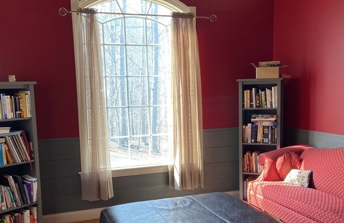Lyndhurst House | 4 Bedroom Mountain Home on over 7 acres