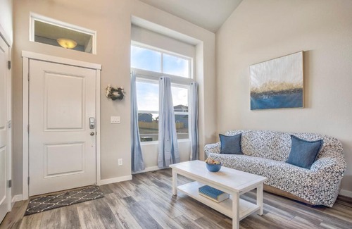 Security-Widefield House | 4 bedroom New Build with Fireplace minutes to Fort Carson