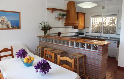 Canillas de Albaida House | 4 Bedroom Nice Home In Árchez