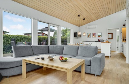Bogense House | 4 bedroom nice home in Bogense