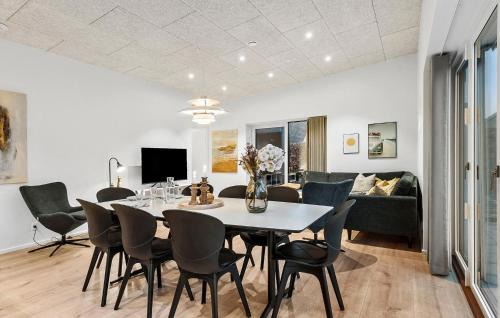 Oster Hurup House | 4 Bedroom Nice Home In Hadsund