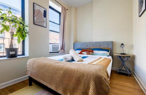 Central Park North Apartment | 4 Bedroom Paradise next to Central Park