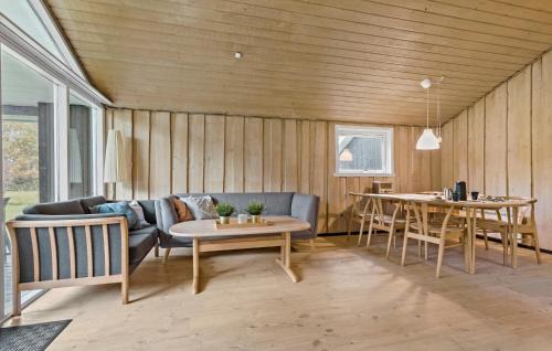 Tversted House | 4 Bedroom Pet Friendly Home In Bindslev