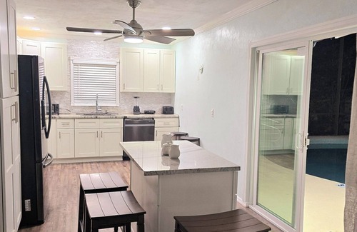 Deep Forest Village House | 4 bedroom pool house close to daytona beach