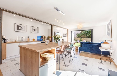 La Garde House | 4 Bedroom Private vacation home in La Garde