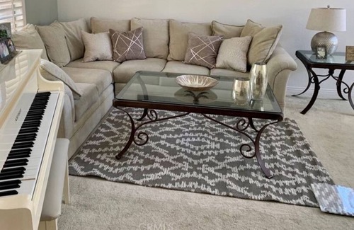 Mission Viejo Apartment | 4 Bedroom Single family L-459816 by Houzlet