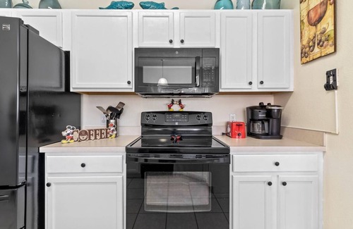 Kissimmee House | 4-bedroom townhome in welcoming Kissimmee pool home, 25 minutes from Disney!
