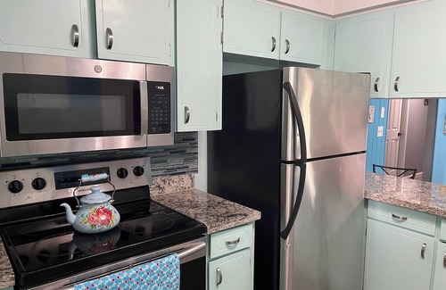 Medford House | 4-bedroom TV in each room. Convenient location. Ample Parking.