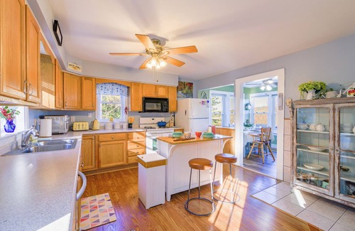 Sandy Point House | 4-bedroom View house in marvelous Stockton Springs with WiFi