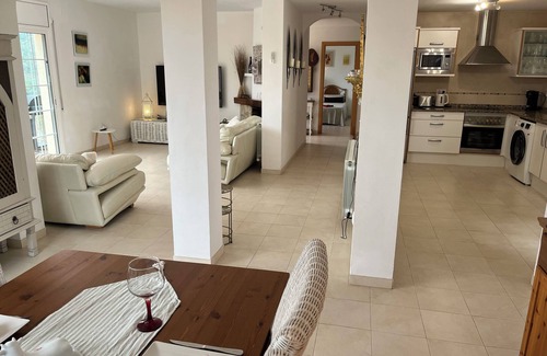Rio d'Oro Villa | 4-bedroom villa in beautiful Calonge with a swimming pool WiFi portable air con