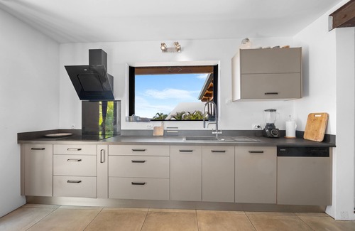 Saint-Leu Villa | 4-bedroom villa, sleeps 10, Saint-Leu. Swimming pool, quiet and comfortable!