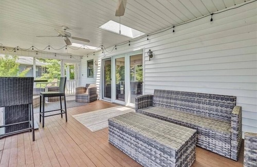 Moneta House | 4 Bedrooms, 1 Flex Room, 3½ Bathrooms! Pet Friendly! Many Recent Updates! Sits Close to the Water!