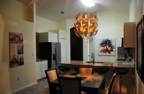 Bellavida House | 4 Bedrooms 2 baths pool house with contemporary look