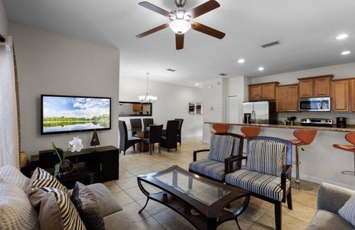 West Kissimmee House | 4 Bedrooms/3 Bathrooms/Paradise Palms (8939BP)