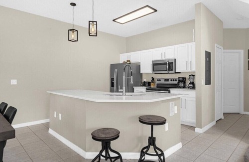 Lake Berkley House | 4 Bedrooms/3 Bathrooms/Terra Verde (4725 VB)