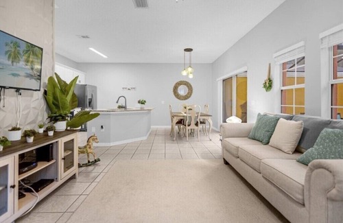 Lake Berkley House | 4 Bedrooms/3 Bathrooms/Terra Verde (4746 VB)