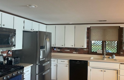 Mosinee House | 4+ Bedrooms 3 Bathrooms Sleeps 13