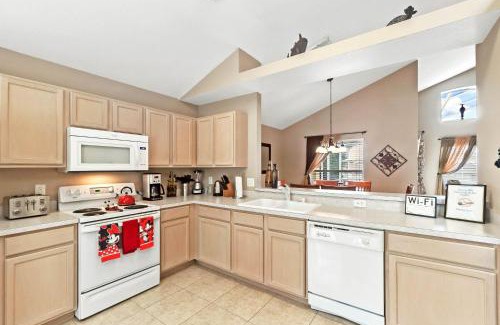 Highlands Reserve Villa | 4 bedrooms pool home Highlands Reserve