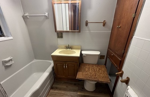 Killian Other | 4 beds 2 bathrooms farm house Pet Friendly