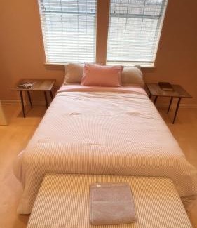 North Richland Hills House | 4 Br 3 Bath Luxury Golf Course Retreat Near DFW Airport and Ft Worth