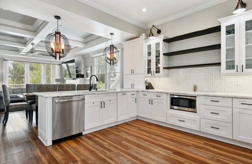 Gulfport House | 4 BR/4 Ensuite Bath/Games/Walk to Beach & Heated Pool/Spa