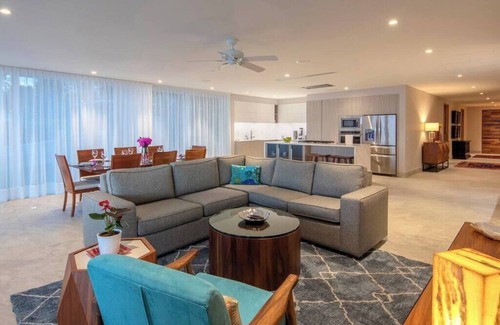 South Shore Hotel Area Apartment | 4 BR Casa Indah Luxury 3400 SF Condo, 4 BR Luxury Indah Condo 3400 SF