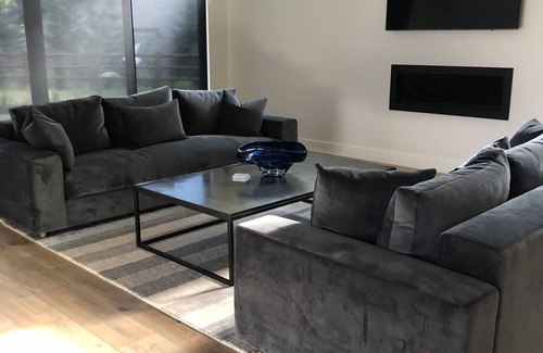 Park Meadows House | 4 BR NEWLY FURNISHED HOME- approx. 5 mins away from PARK CITY & CANYONS RESORTS