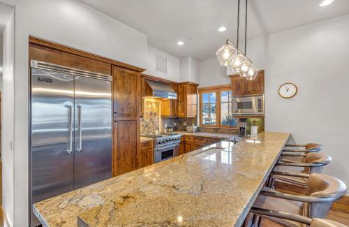 Pronghorn House | 4 BR Pet-Friendly Townhouse @ Juniper Preserve Resort