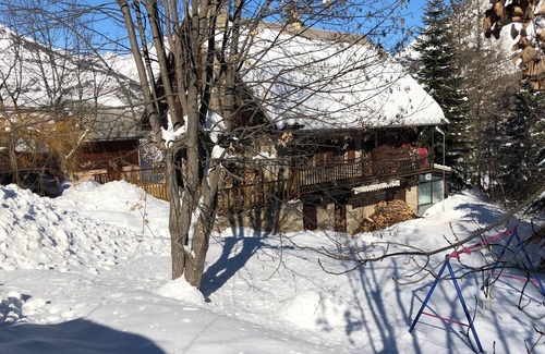 Puy-Saint-Vincent Ski Chalet | 4 * classified chalet, quiet and close to the ski lifts and the slopes