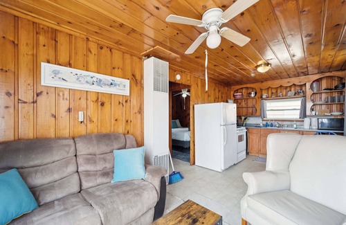 Oscoda Cabin | #4 | Cozy Classic Close to Beach