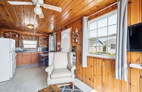Oscoda Cabin | #4 | Cozy Classic Close to Beach
