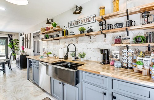 Church Street House | 4 Mi to Airport Atlanta Home with Deck and Hot Tub