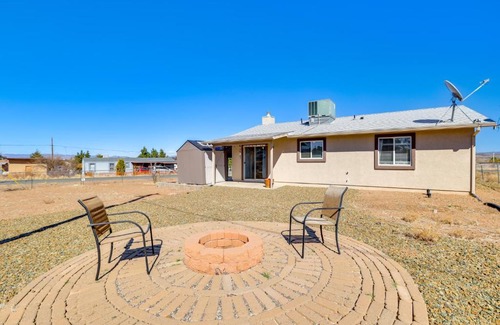 Cordes Lakes House | 4 Mi to Arcosanti Dark Sky Retreat in Mayer!