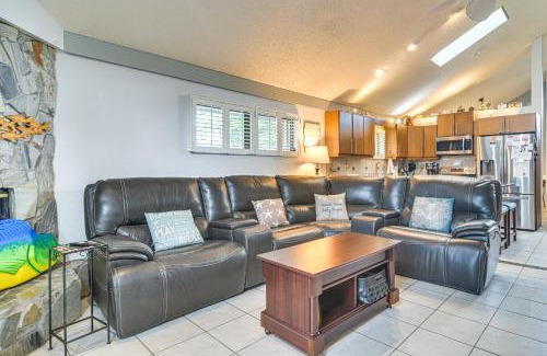 Seminole House | 4 Mi to Beach Sunny Seminole Home with Pool