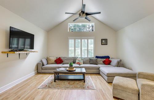 Saint Simons Island House | 4 Mi to Beaches St Simons Island Escape with Patio!