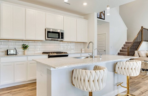Danville House | 4 Mi to Dtwn: Danville Home w/Patio & Yard