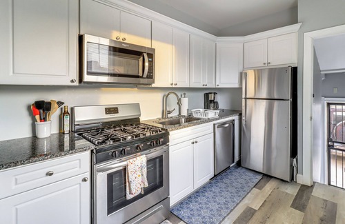 Detroit House | 4 Mi to Dtwn: Detroit Townhome Near North End