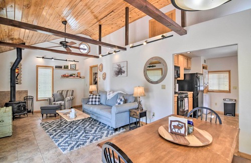 Grand Lake Cabin | 4 Mi to Grand Lake: Mtn-View Cabin w/Fire Pit!