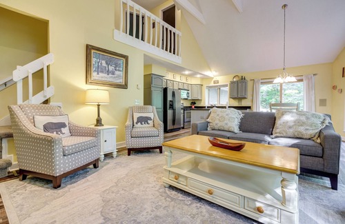Bellaire Cottage | 4 Mi to Lake Bellaire: Home w/Deck & Pool Access!