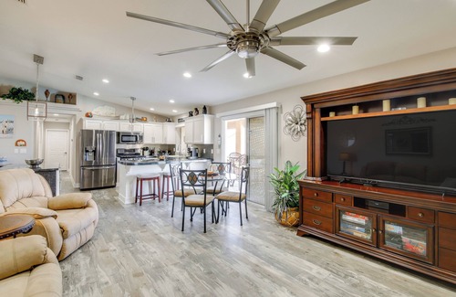 Lake Havasu City House | 4 Mi to Lake Havasu: Home w/Hot Tub & Pool