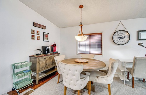 West Hills House | 4 Mi to Marina: Bremerton Home w/Scenic Views!