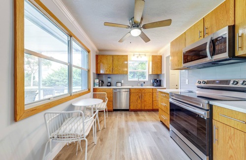 Pompano Beach House | 4 Mi to Ocean: Family Getaway in Pompano Beach!
